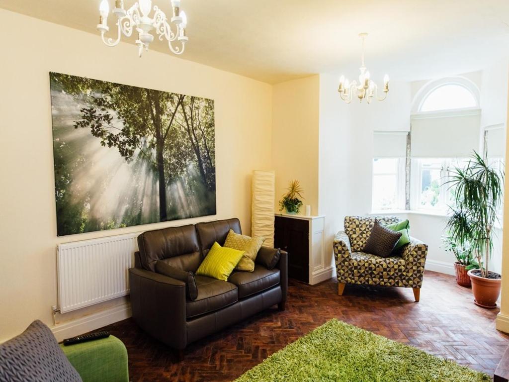Langs Hall Leyland Esterno foto